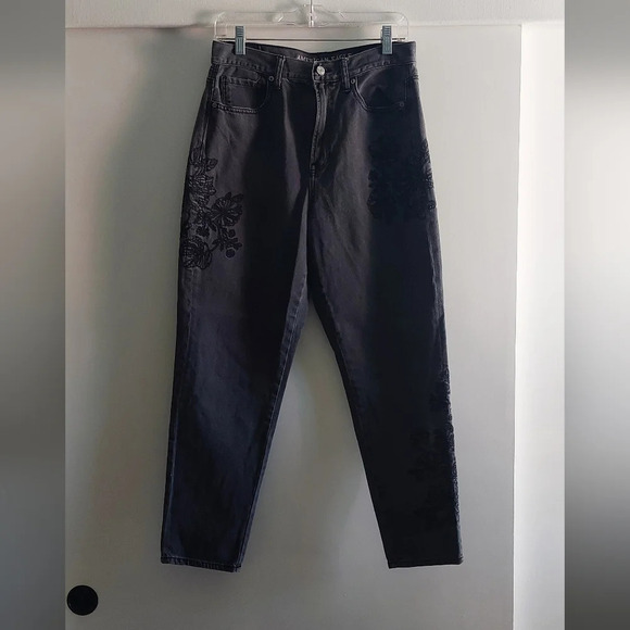 American Eagle Mom Jeans Embroidered Floral Faded black 8 Whimsigoth - Picture 8 of 15